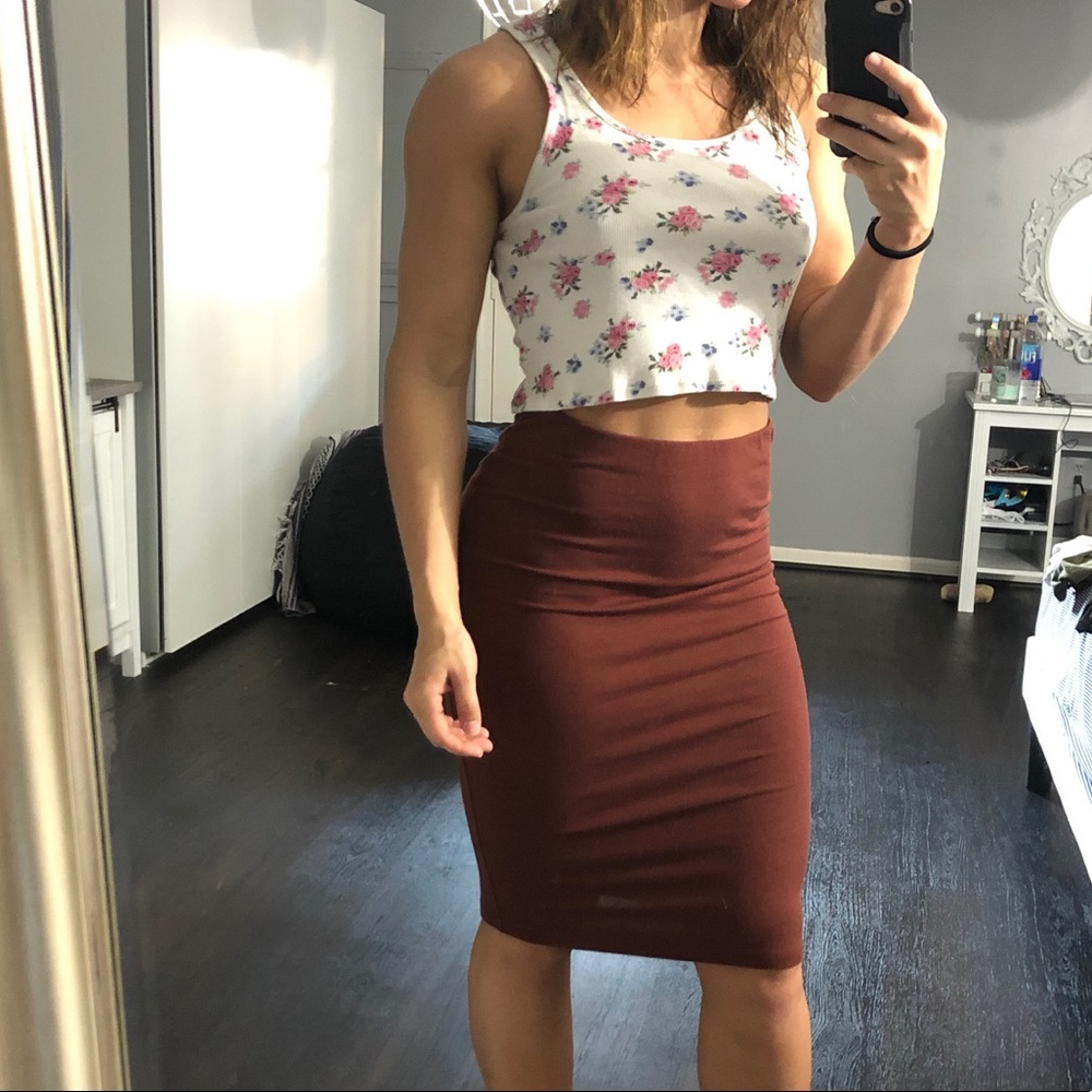 (Forever 21) floral crop